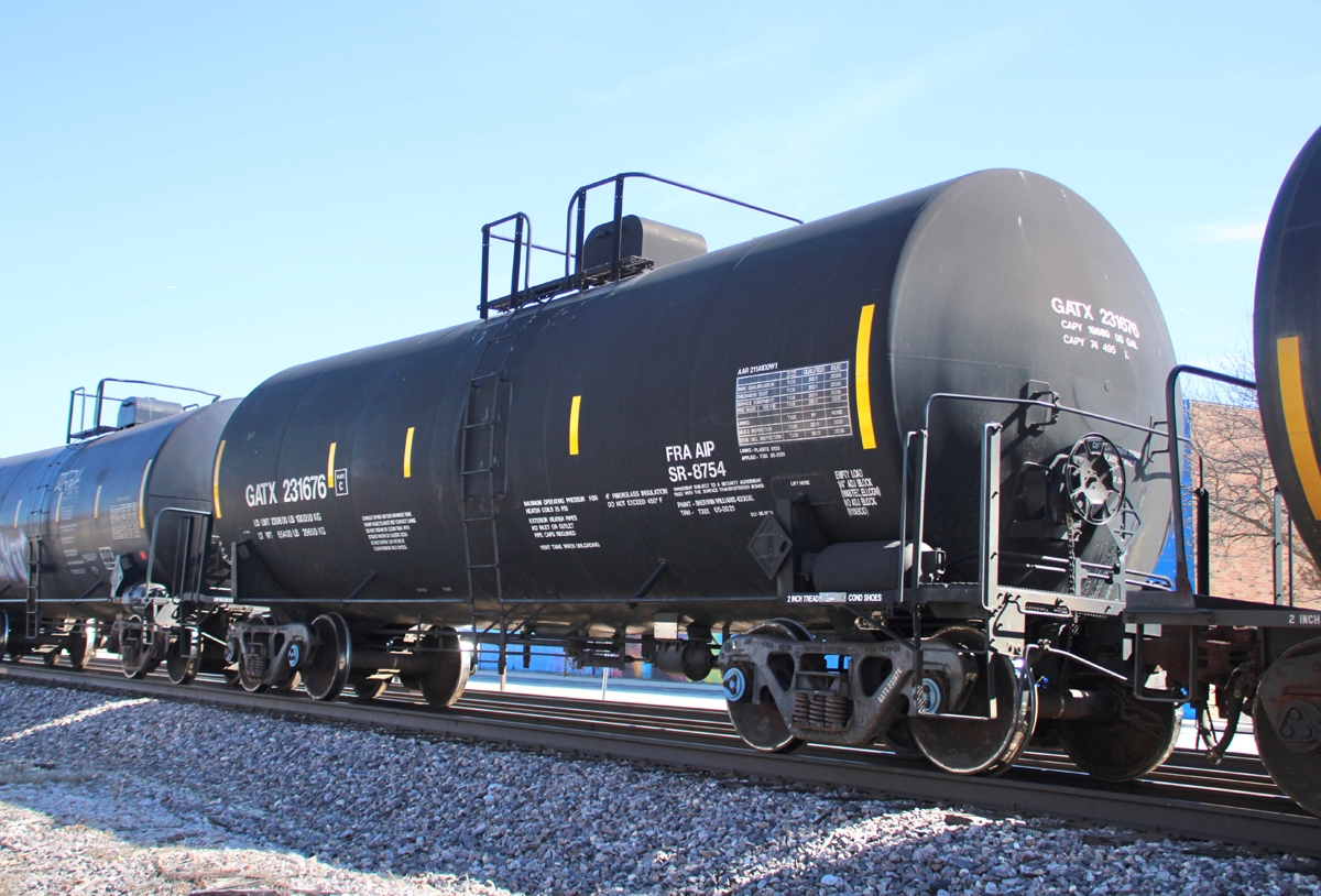Wells Fargo to sell rail leasing business