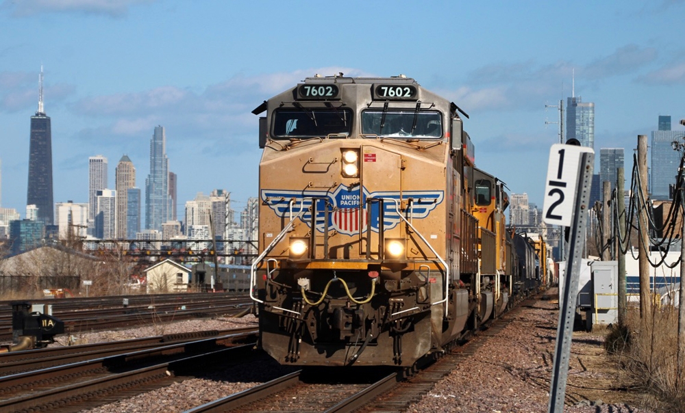 Union Pacific posts flat quarterly results despite volume growth