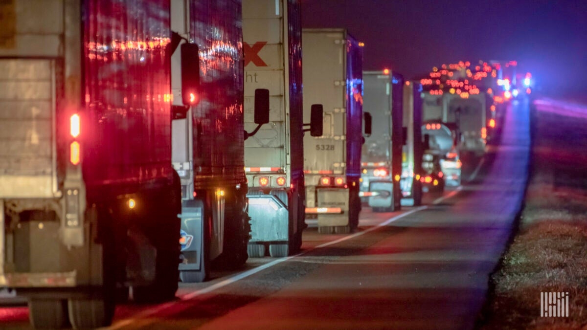 Truck speeds continue to decline at nation's biggest highway bottlenecks