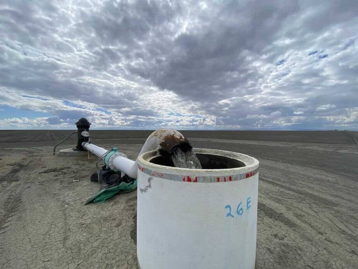 Central Valley town could sink because of farming giant's groundwater pumping