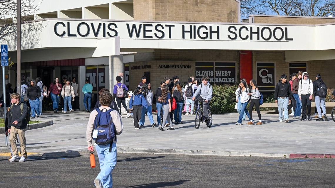 Exclusive: Girls are overly targeted by Clovis Unified student dress code. Here's the data