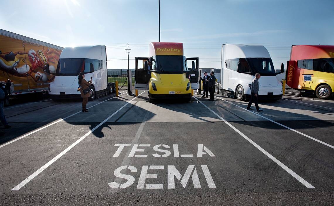 California's heavy regulations crush truckers' move to zero-emission big rigs