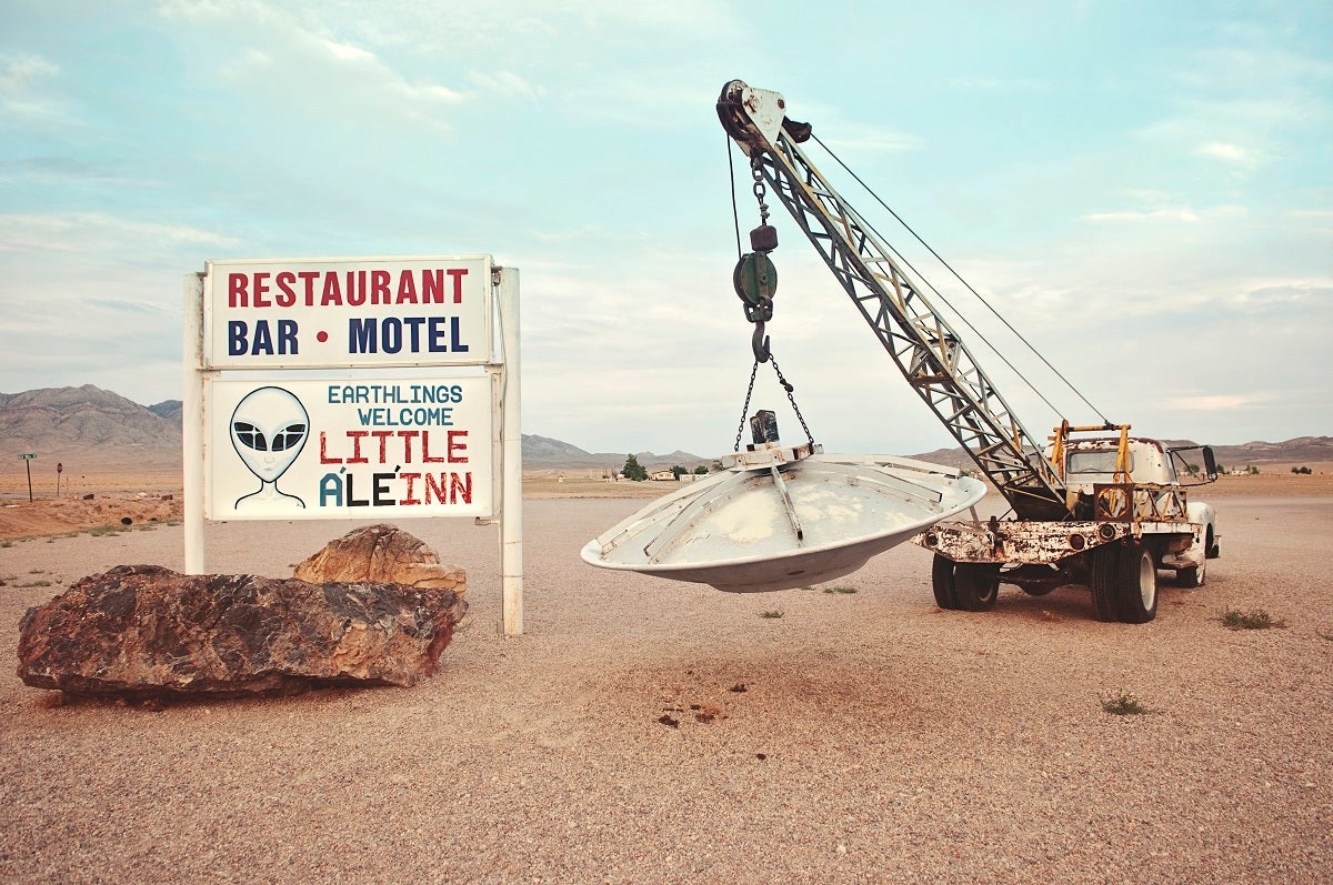 Air Force Colonel Gave Out Photos of Flying Saucers Near Area 51