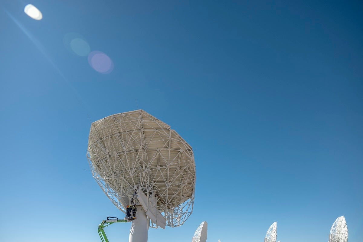 Scientists Spot Mysterious Object in Our Galaxy Pulsing Every 44 Minutes