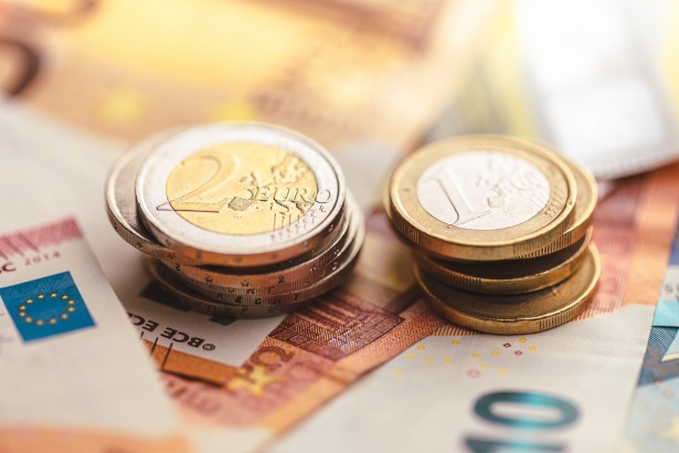 Bulgaria Poised to Join the Euro: An Interview with Scope Ratings' Dennis Shen