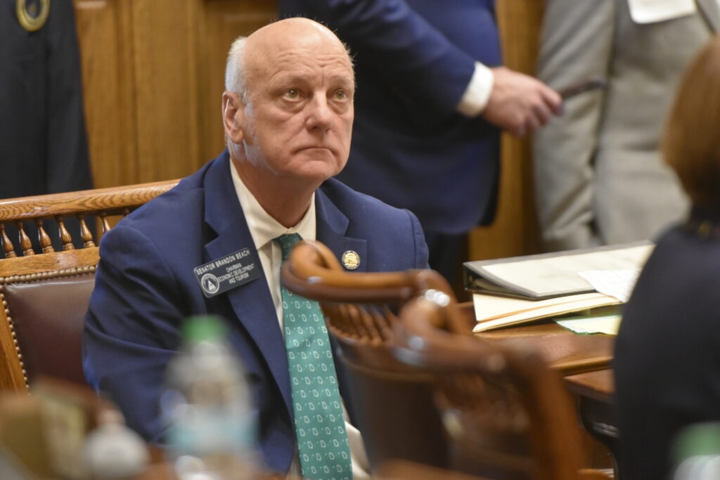 Gold Dome nuggets: No raises for powers that be, Senator Treasurer, Dem disarray