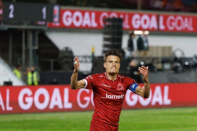 Former Burnley and Middlesbrough striker Jelle Vossen staying with Zulte Waregem after promotion