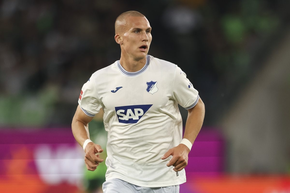 Genoa sign Rennes' Leo Østigård on loan
