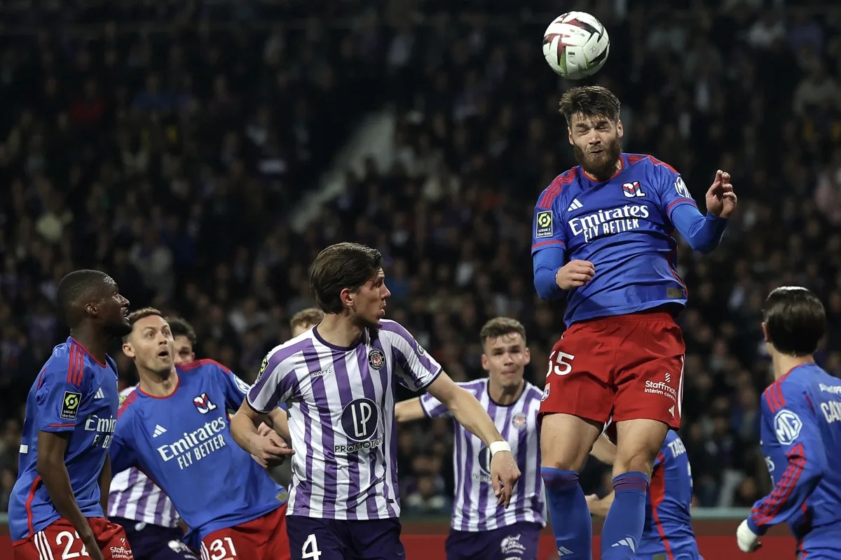 Real Sociedad sign Duje Caleta-Car on loan from Lyon