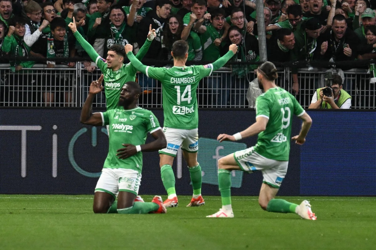 Saint-Étienne's Ibrahim Sissoko joins Bochum