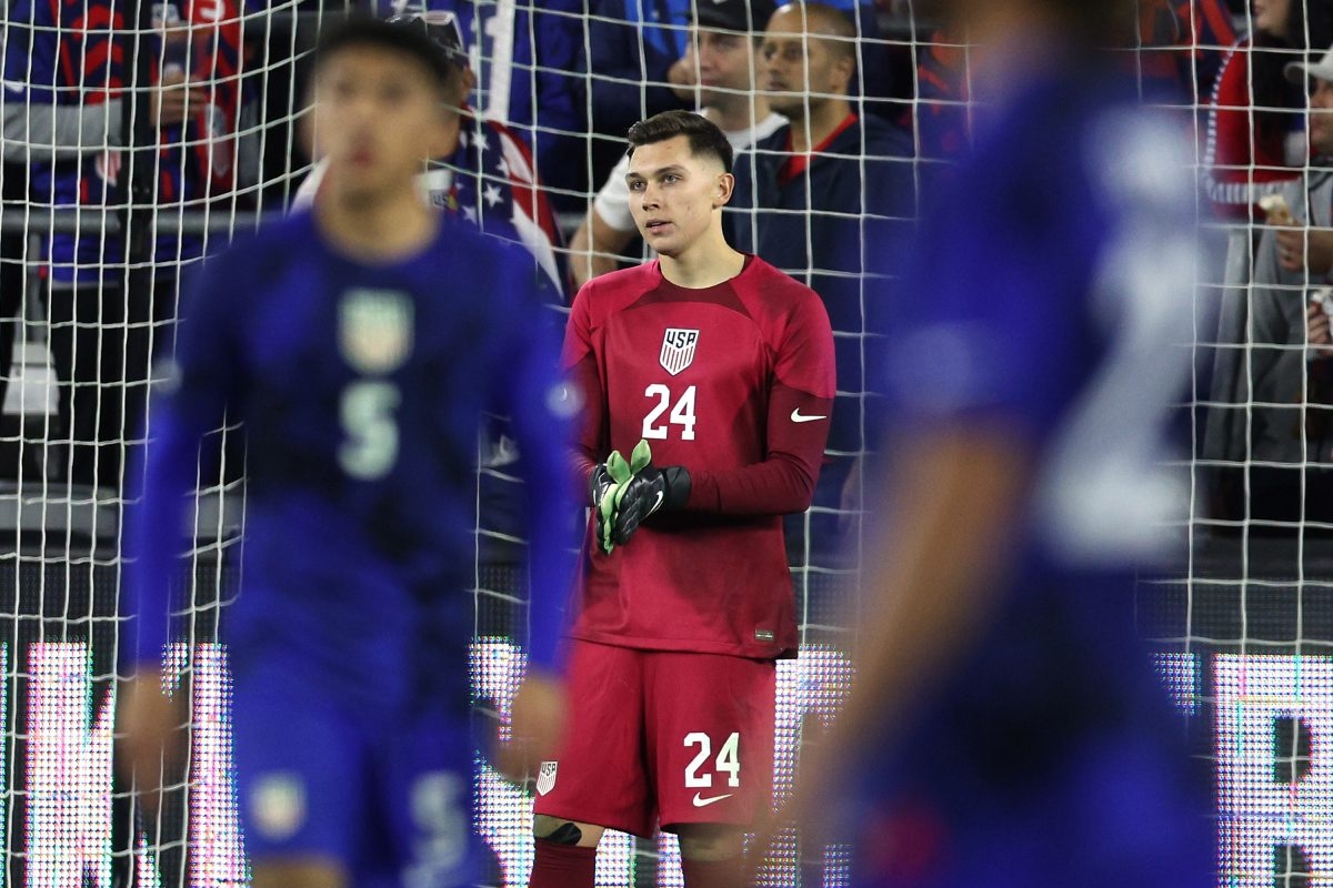 Brest interested in Chelsea goalkeeper Gabriel Slonina before moving on to Nice's Maxime Dupé