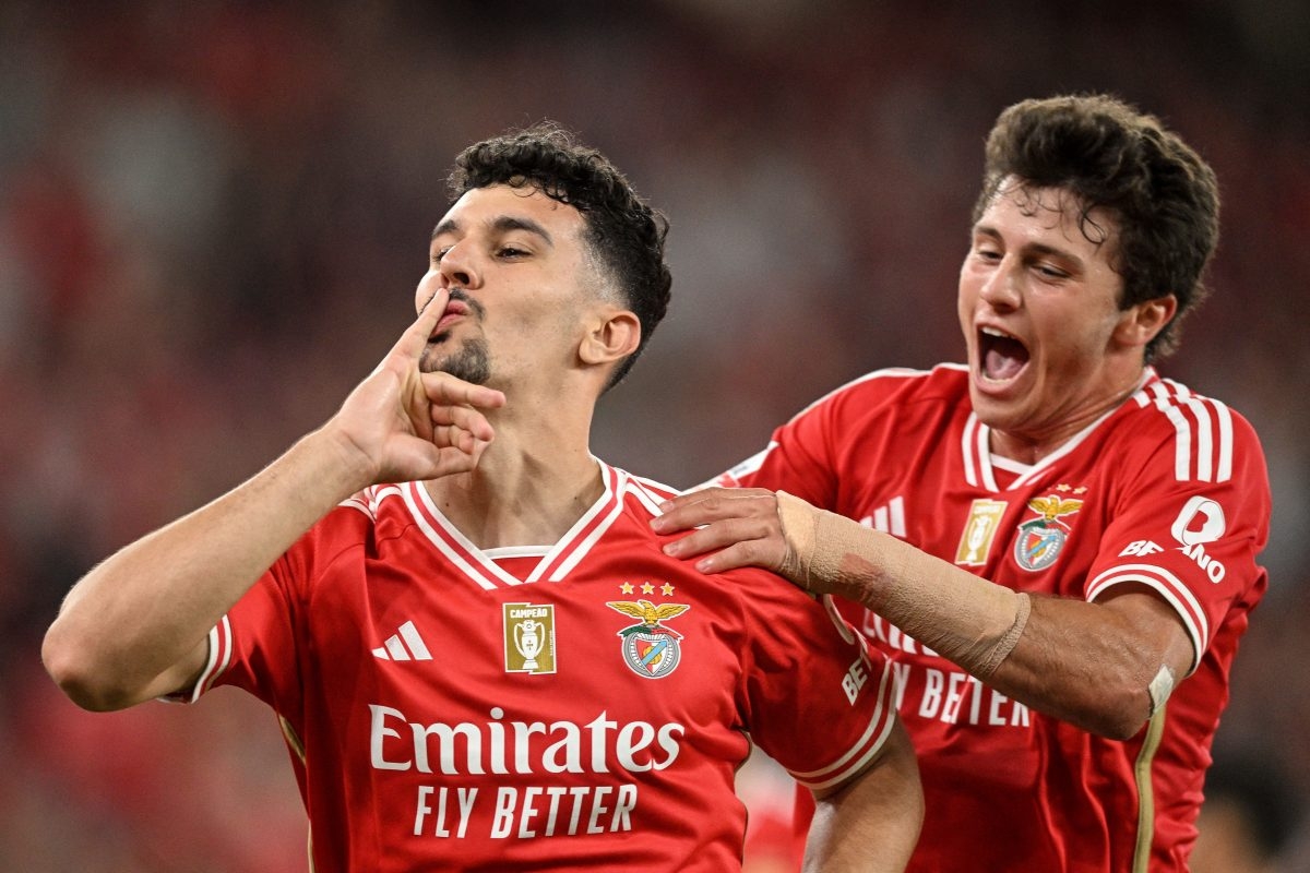 PSG, Chelsea, and Liverpool compete to sign Tomás Araújo