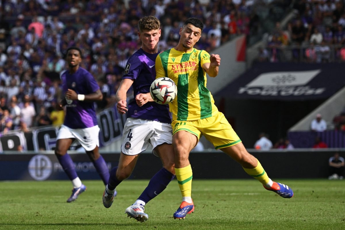 Paris FC make Matthis Abline enquiry