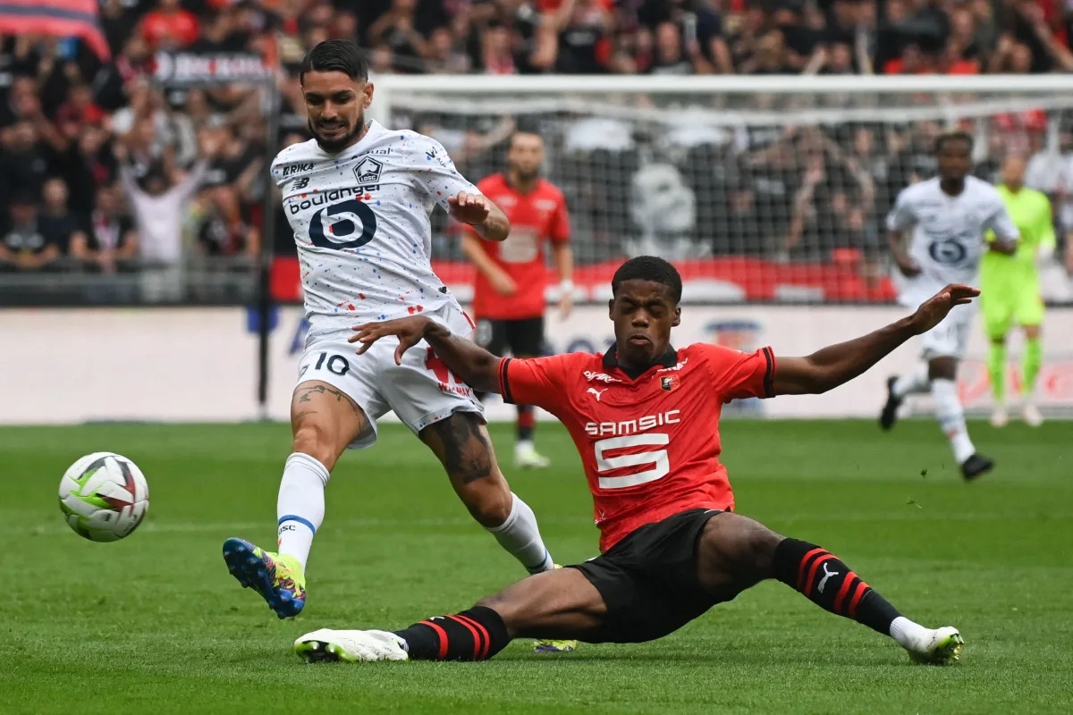 Hamburg consider move for Rennes' Warmed Omari