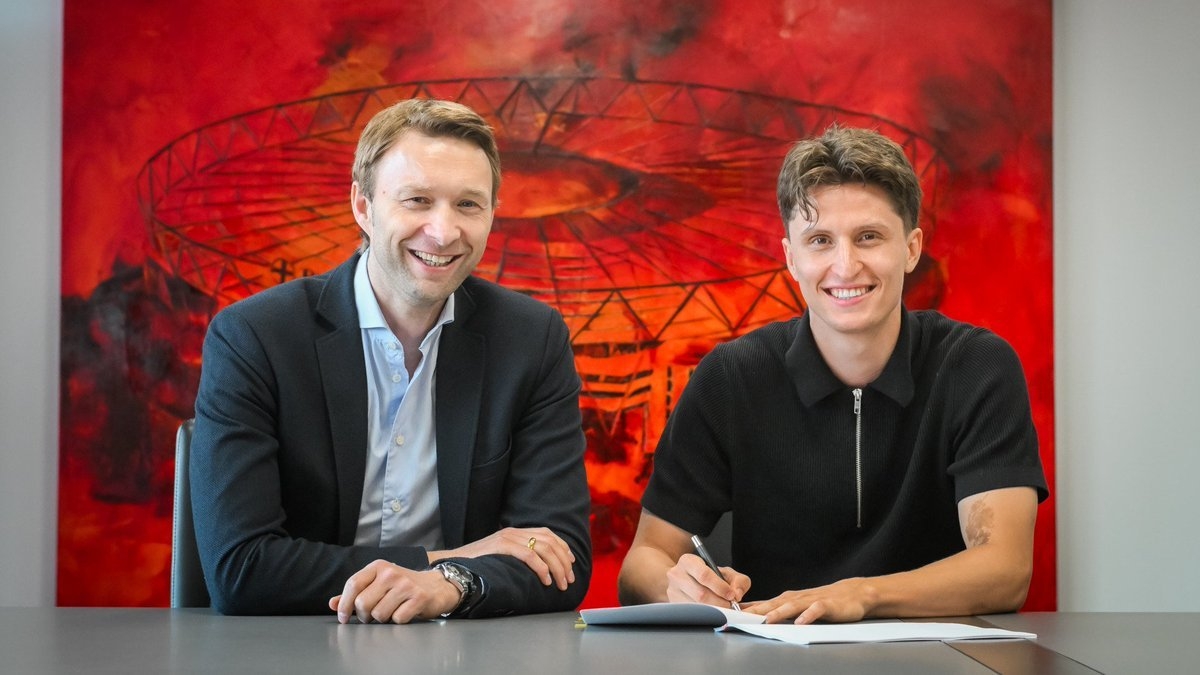 Bayer Leverkusen complete the signing of Tim Oermann from Bochum