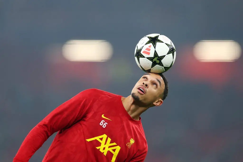 Photo: Trent Alexander-Arnold links up with Real Madrid legend