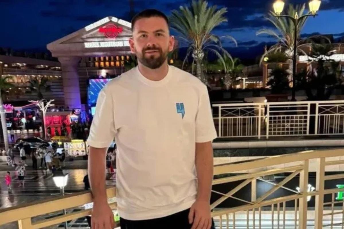 Sisters of missing Greg Monks reveal 'alarm bells' moment after disappearance