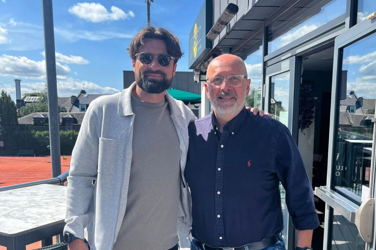 New Rangers manager pictured enjoying 'tasty nibbles' at Glasgow restaurant
