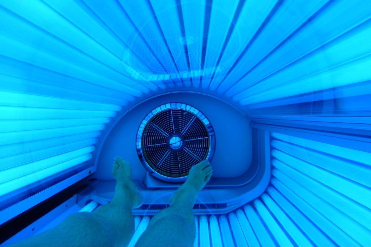 Kirkintilloch tanning salon applies to renew Public Entertainment Licence