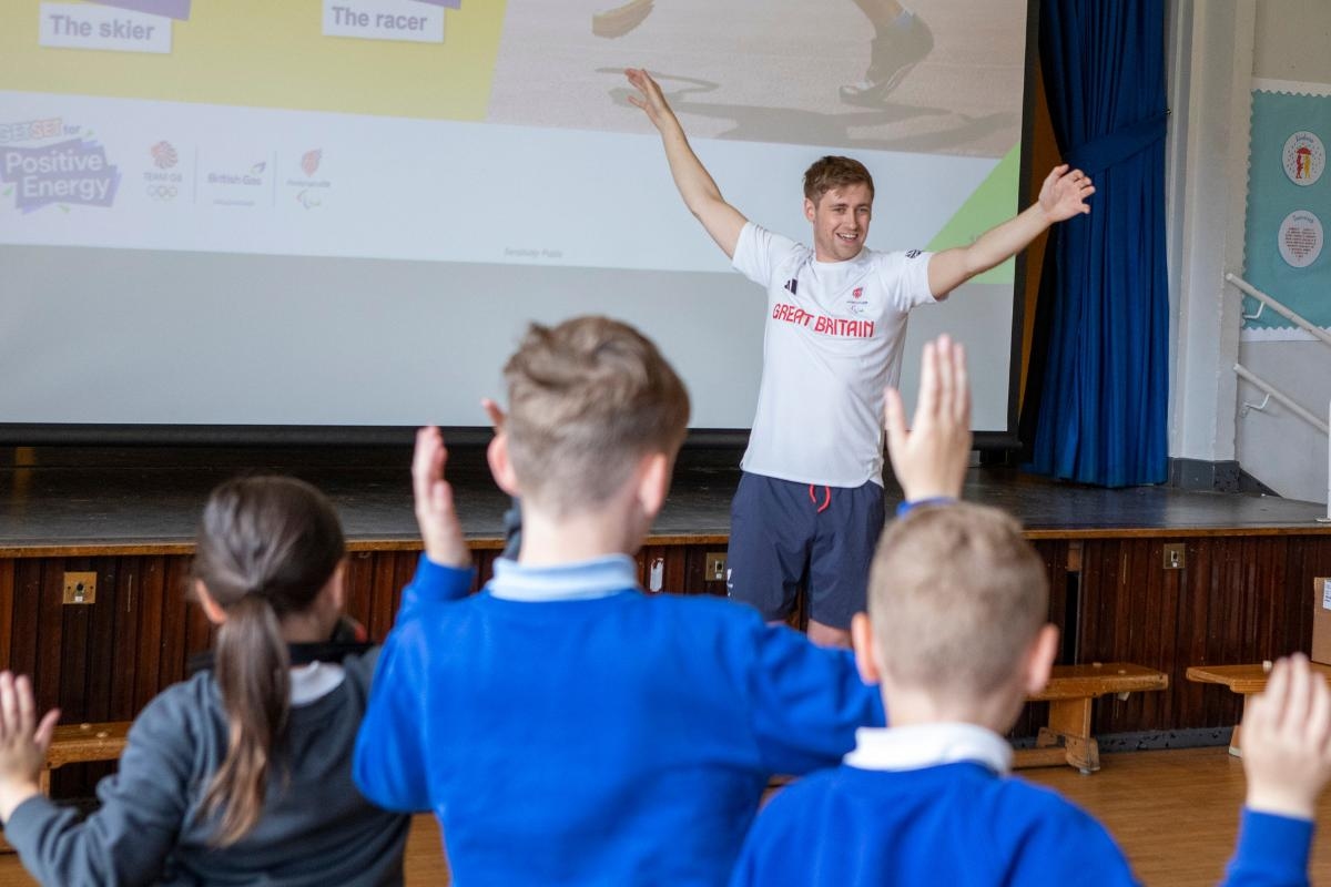 Paralympian visits Glasgow primary school to teach kids about energy saving