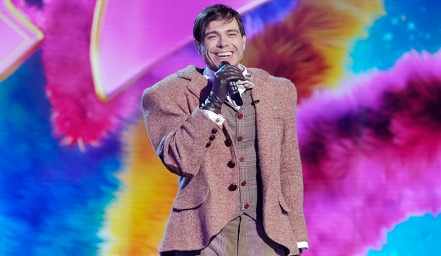 ‘The Masked Singer's' Matthew Lawrence on paying tribute to Robin Williams, asking famous girlfriend's permission to sing ‘Unpretty'
