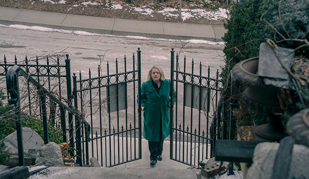 How ‘The Handmaid's Tale' series finale sets up ‘The Testaments'