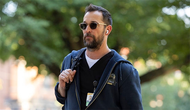 Breaking: ‘The Pitt' star Noah Wyle takes the lead in latest Emmy odds for Best Actor
