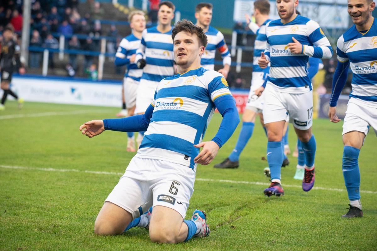 Morgan Boyes set to reunite with Morton teammate at Championship rival