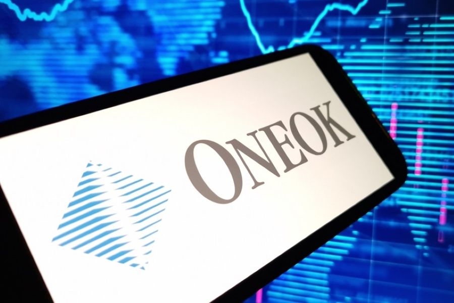 ONEOK Prices $3B Senior Notes Offering to Refinance Debt