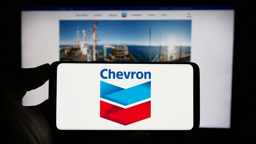 Chevron Cuts Almost 800 from Workforce in Permian