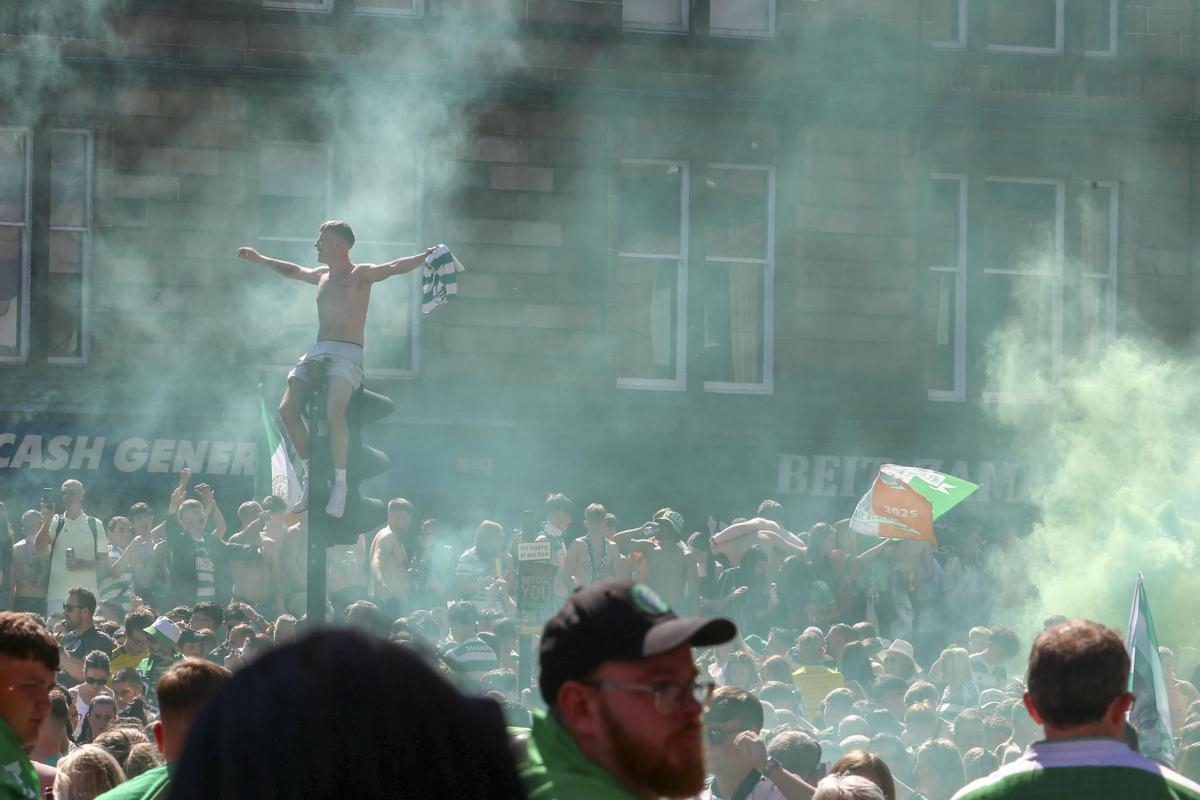 Celtic fans defy club with unsanctioned league title street party