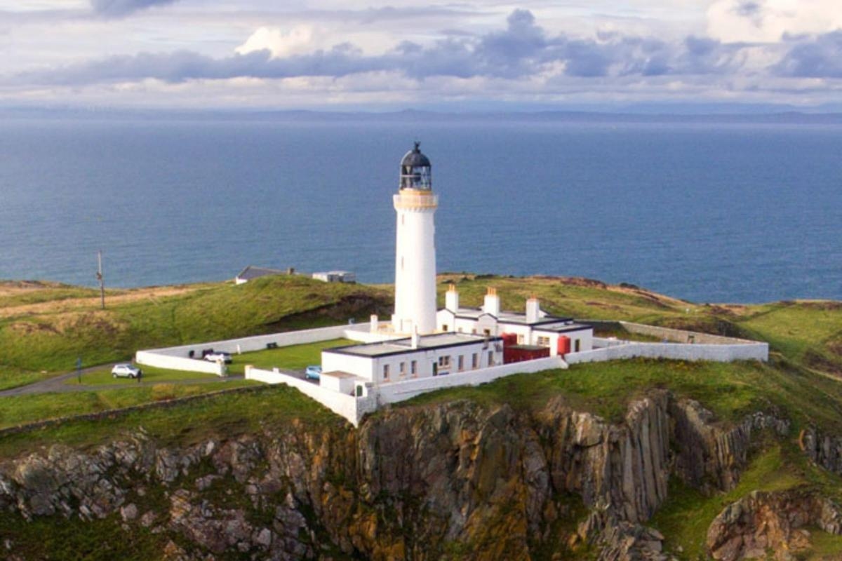 Here's why Japan's coastguard visited a remote Scottish lighthouse