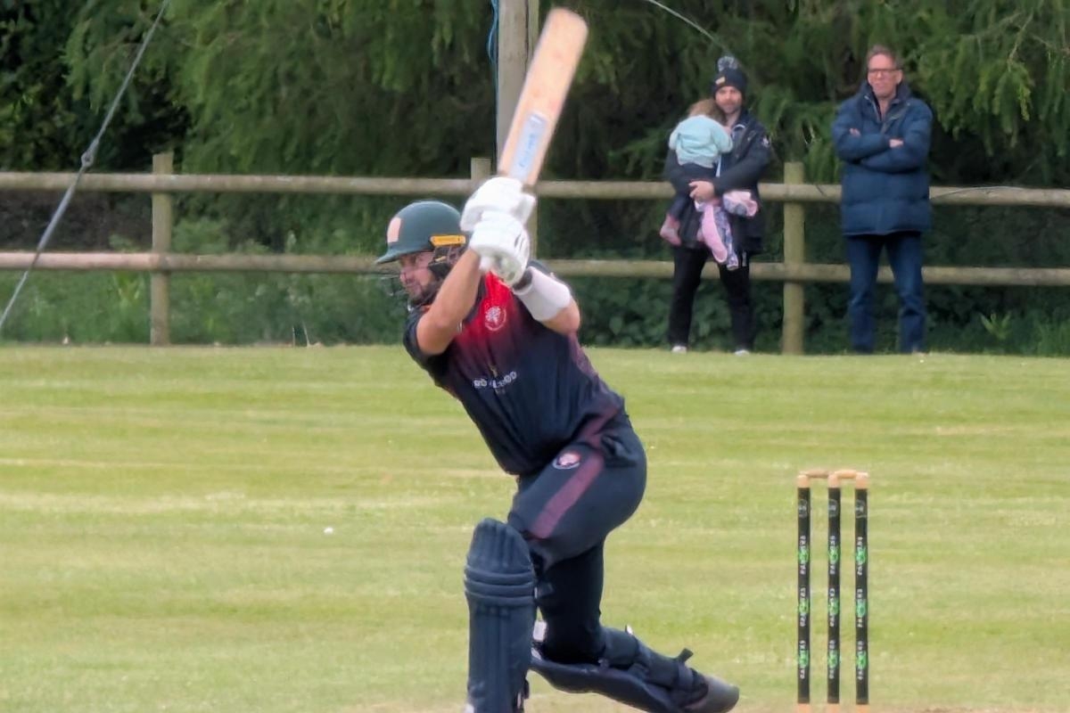 Walker hits unbeaten century to seal Herefordshire win