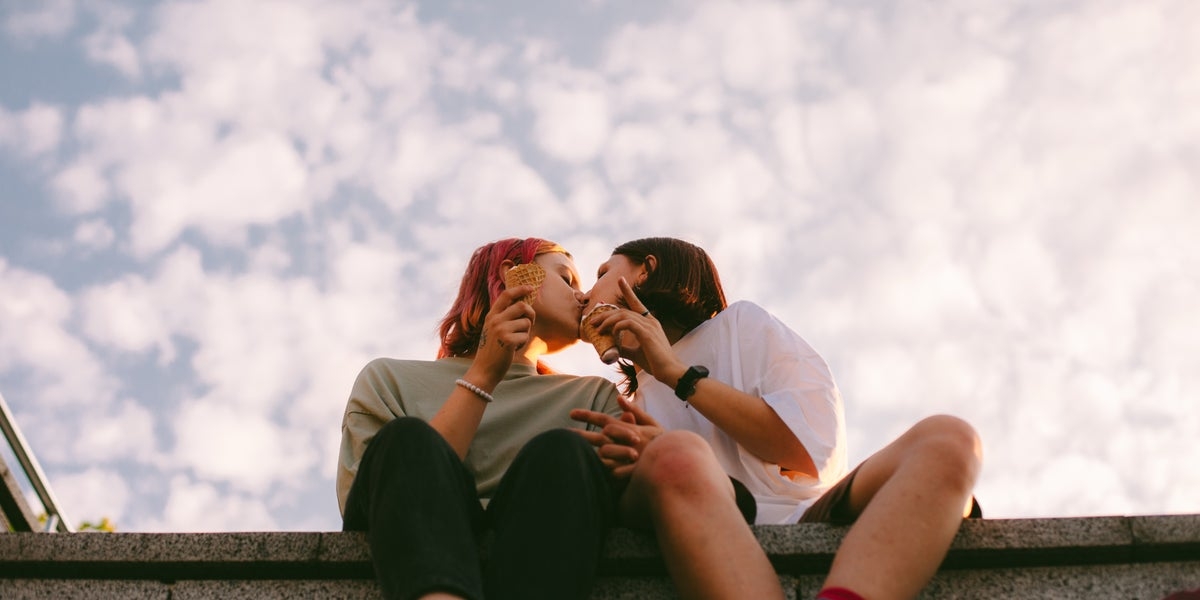 Lesbian Spaces Are Disappearing. Where Do Queer Women Find Love?