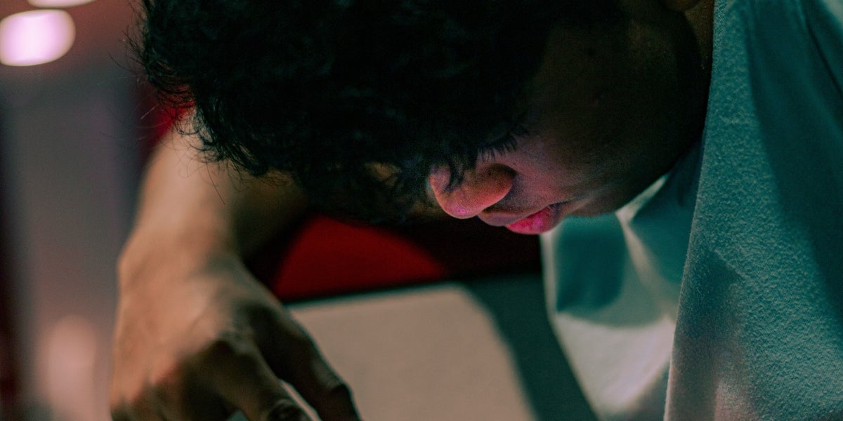 The 1 Sign Your Teen Might Need Your Help This Exam Season