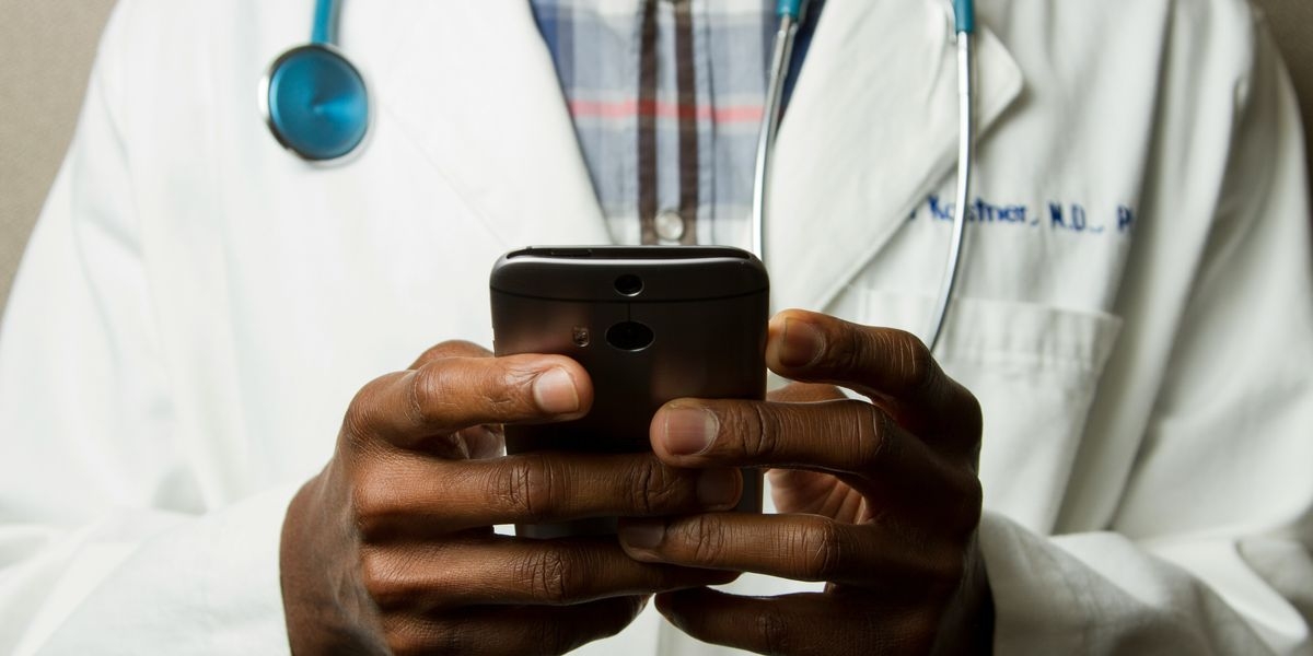 If You're Wearing This Popular Health Tool, Experts Say To Take The Readings With 'A Pinch Of Salt'