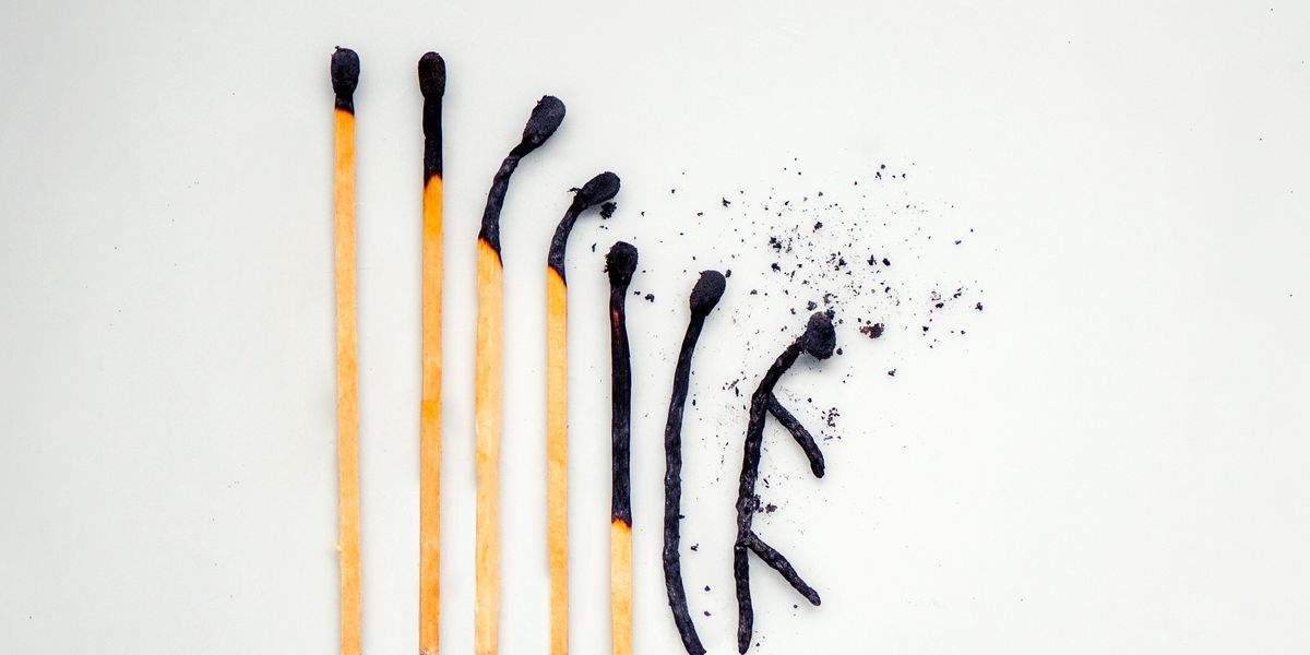 4 Specific Signs You May Be Experiencing Parental Burnout