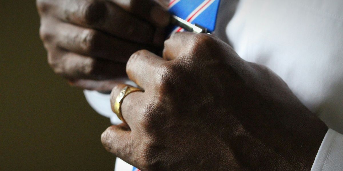 Noticing This Sign On Your Knuckles Can Reveal High Cholesterol