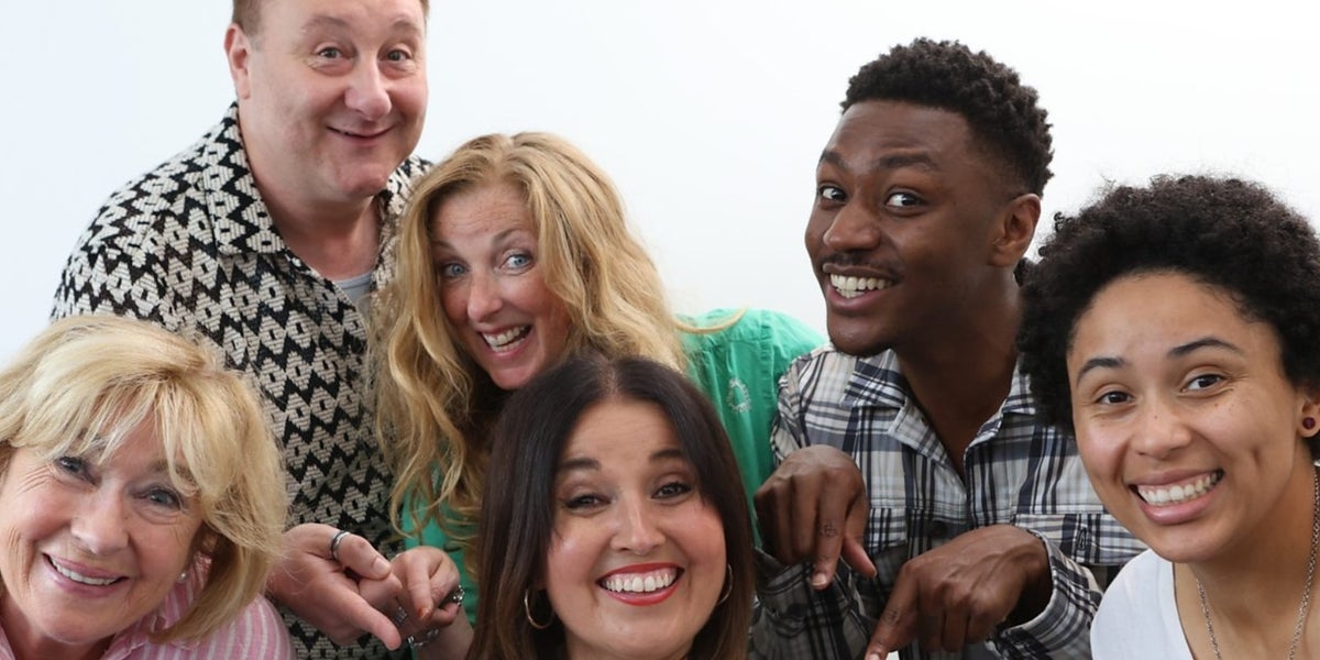 'Nostalgic' UK TV Classic Is Set To Return – And Fans Are Losing Their Everloving Minds
