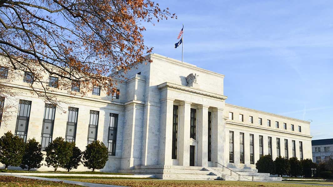 Key Fed Inflation Rate May Hit 4-Year Low; S&P 500 Futures Flat (Live Coverage)
