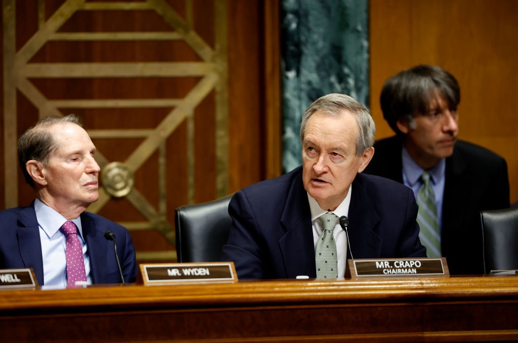 Idaho U.S. Sen. Crapo blocks tariff bill days before Trump imposes tariffs on Canada, Mexico