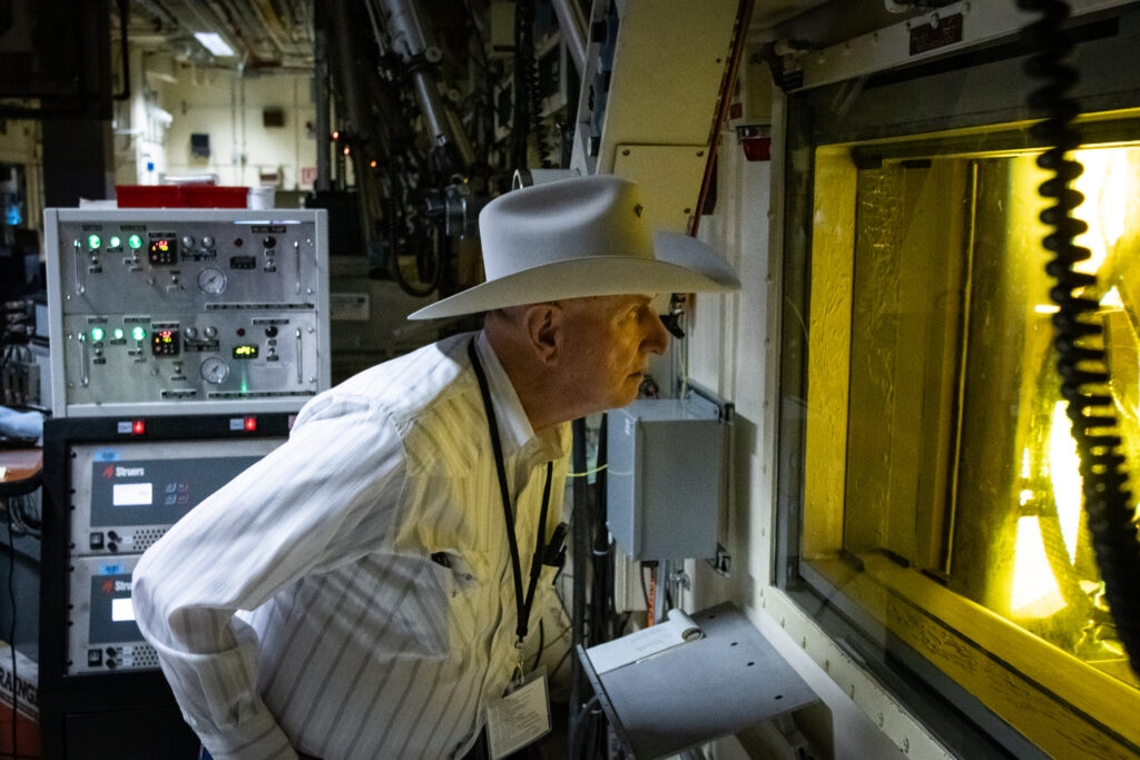 Legislators tour Idaho National Laboratory nuclear research facilities as lab plans new reactors