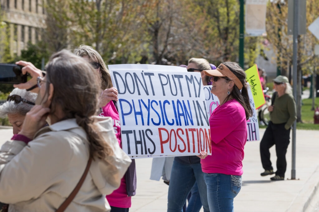 New court order shields certain Idaho doctors from prosecution for emergency abortion care