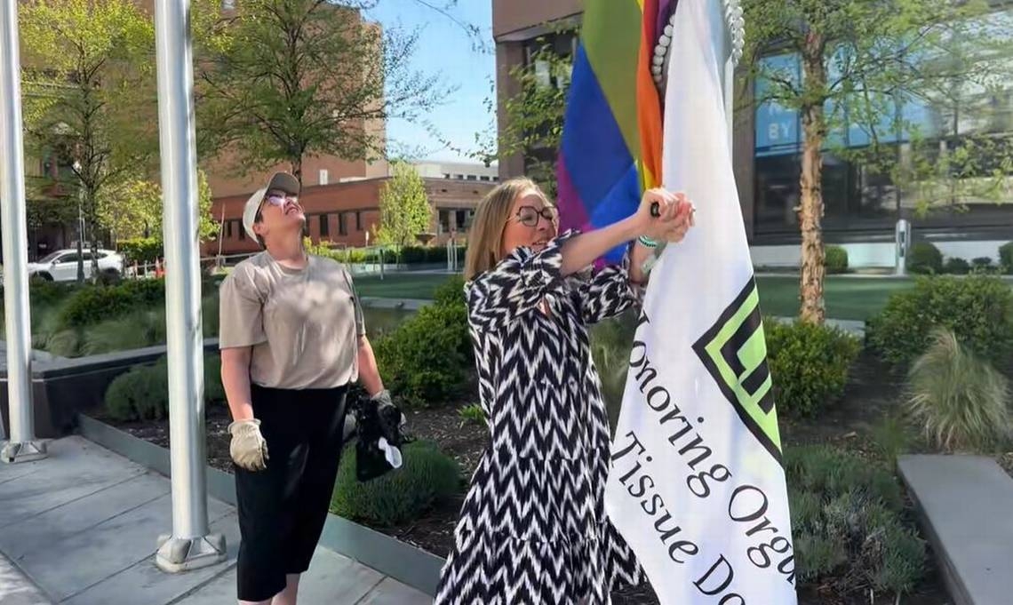 Activists fly conservative flag at Boise City Hall. Mayor McLean responds