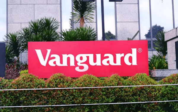 Vanguard, BlackRock Map Out Global ETF Ambitions