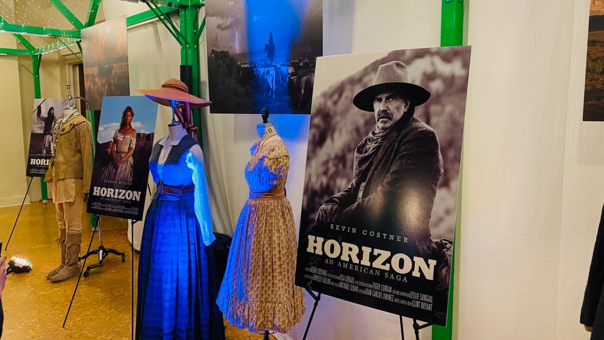 INDIGENOUS A&E: Horizon costumes, film gathering, desert beauty