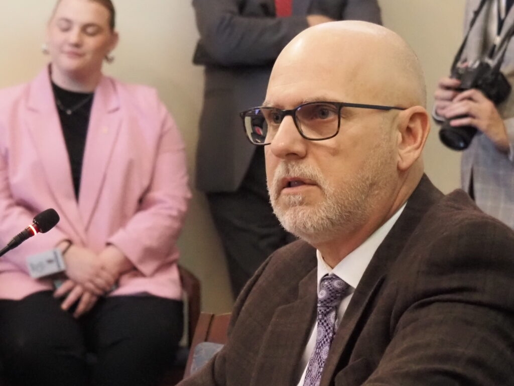 ‘Better in Indiana': Bill to absorb Illinois communities advances to Senate floor