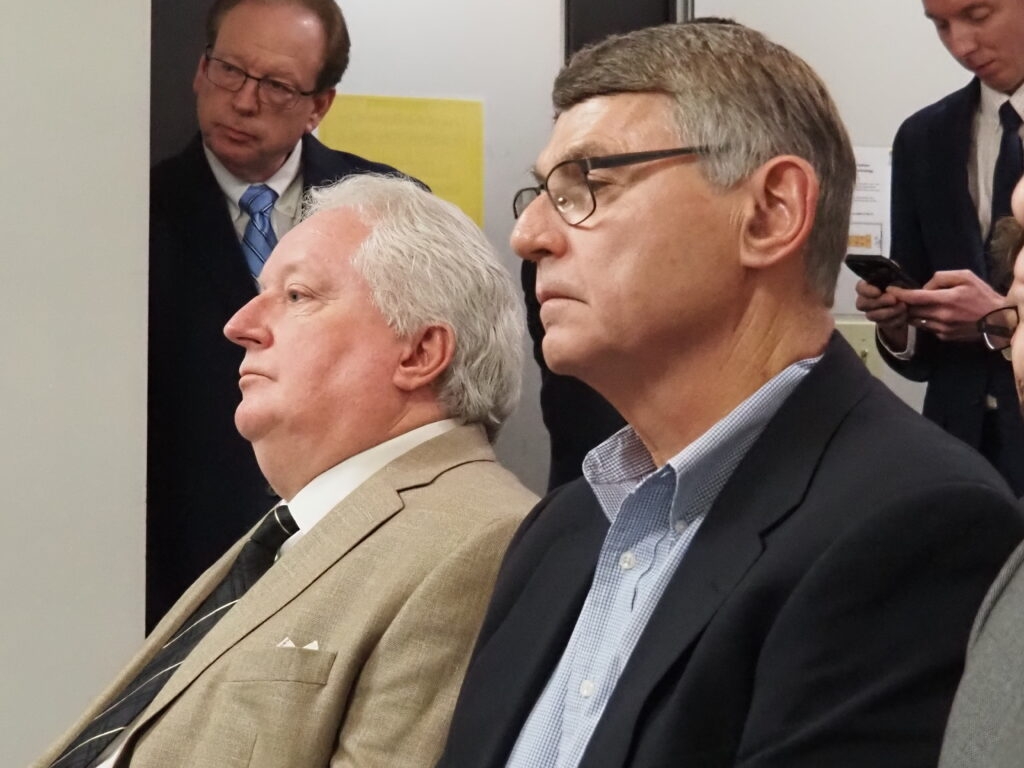 Independent pharmacists urge lawmakers to adopt PBM bill