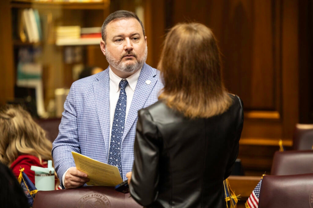 Call for congressional term limits clears final hurdle, pregnancy centers debated