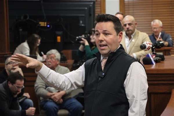Indiana Lt. Gov. announces spending cuts — along with taxpayer-funded car buy